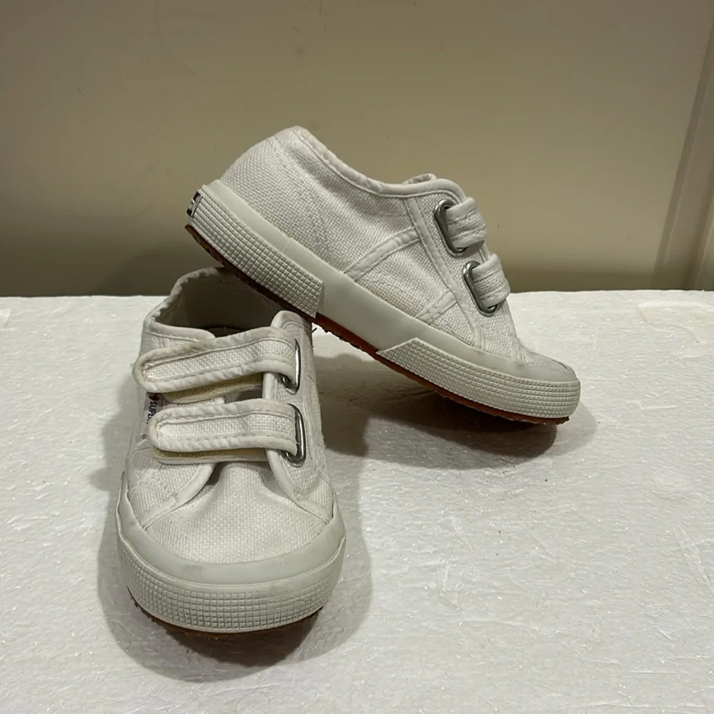 Superga kids unisex canvas hook & loop fastener Sneakers size 10.5 white